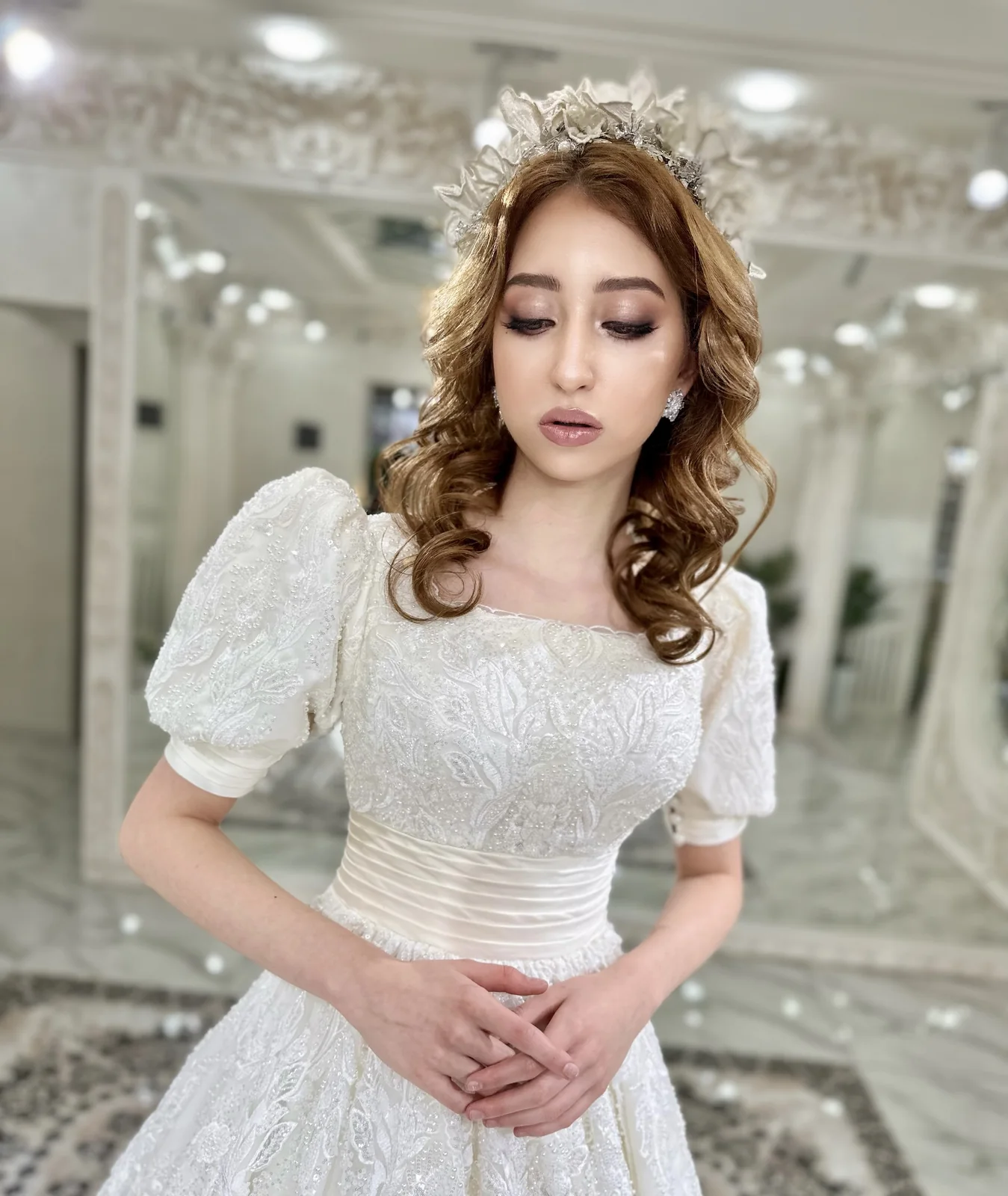 Свадебная укладка с мягкими локонами
